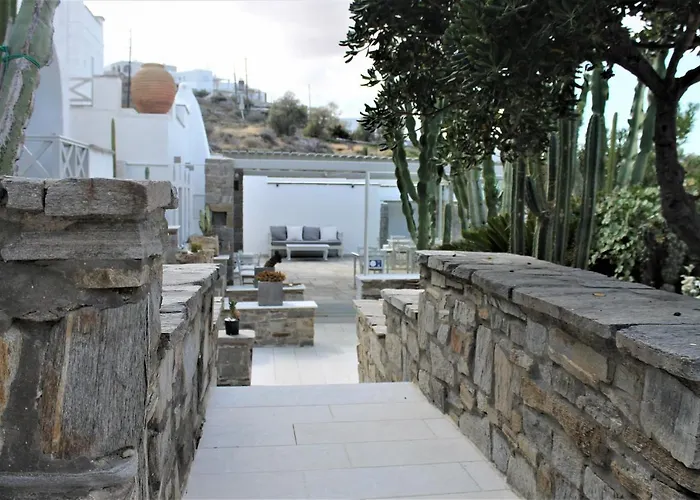 Parian Lithos Naousa