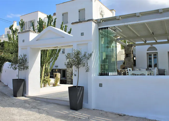 Hotel Parian Lithos 3*