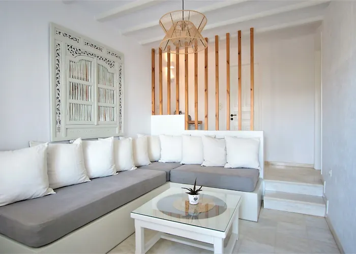 Hotel Parian Lithos 3*