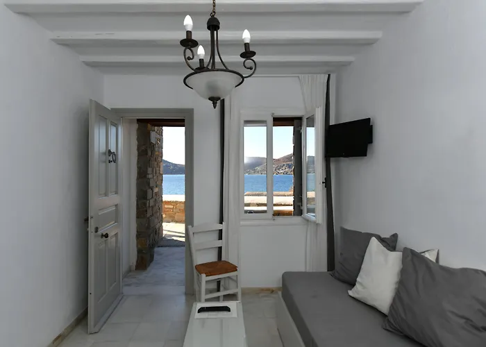 Parian Lithos Naousa