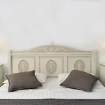 Hotel Parian Lithos Nausa