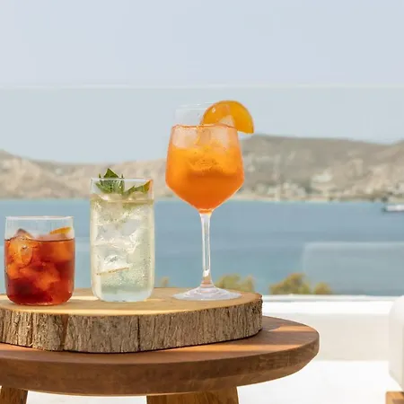 ホテル Parian Lithos 3*