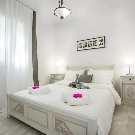 Hotel Parian Lithos Naousa (Paros)