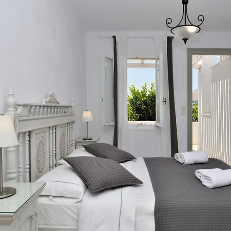 Parian Lithos Hotell Naousa