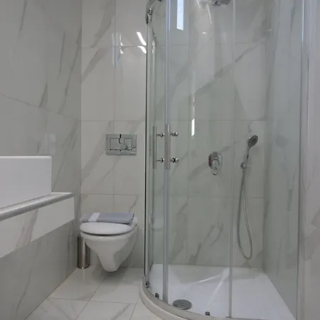 Parian Lithos Hotell