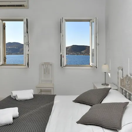 ホテル Parian Lithos 3*