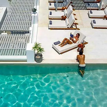 Hotel Parian Lithos Nausa