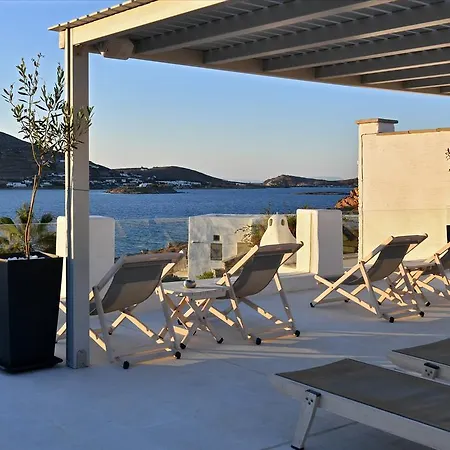 Parian Lithos Hotell