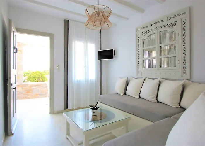 Hotel Parian Lithos 3*